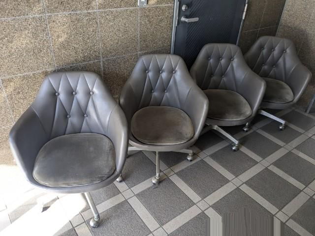 【即決】麻雀卓専用マツオカ中古イス4脚 - メルカリ