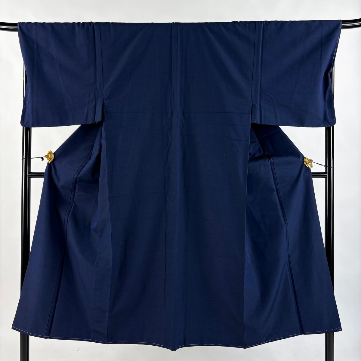 男着物 身丈143.5cm 裄丈69.5cm M 袷 紬 紺色 正絹 秀品