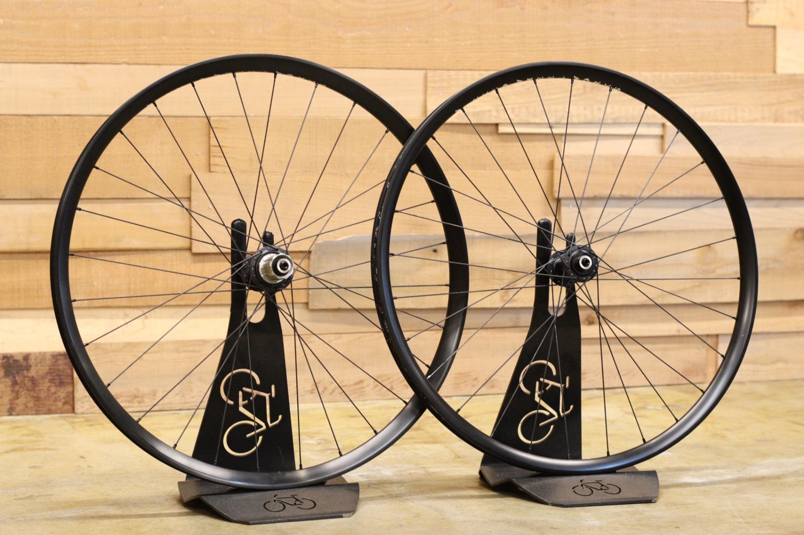 WR COMPOSITI 軽量チタンスキュワー シルバー　中古 WR COMPOSITI 軽量チタンスキュワー シルバー 中古 - メルカリ