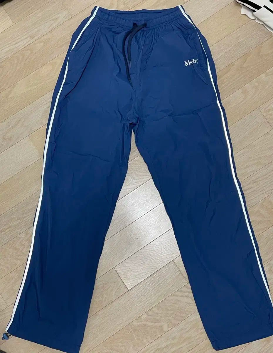 MISCHIEF ミスチーフ ウィンドブレーカー 素材 ズボン