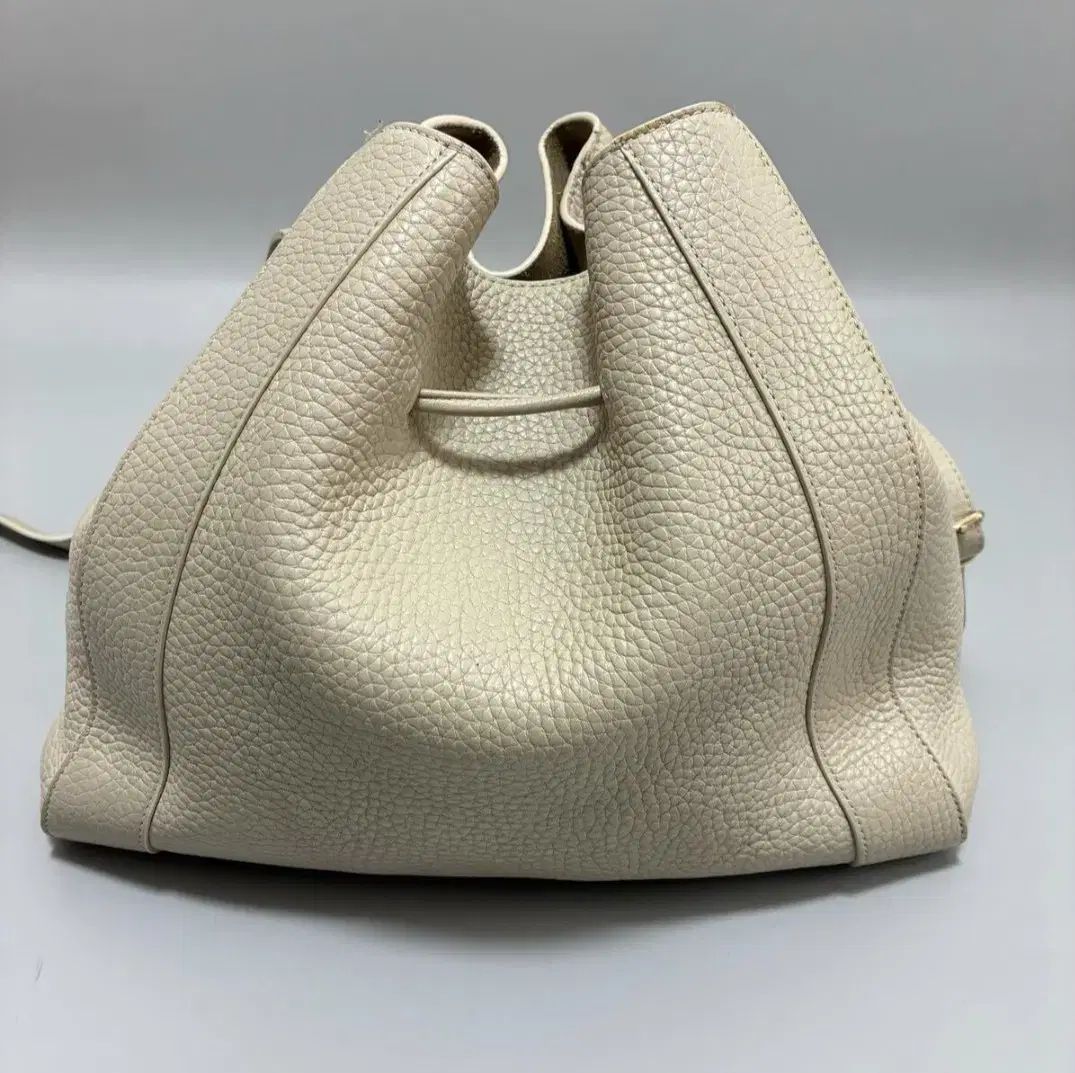 ドローストリングバッグ バケットバッグ