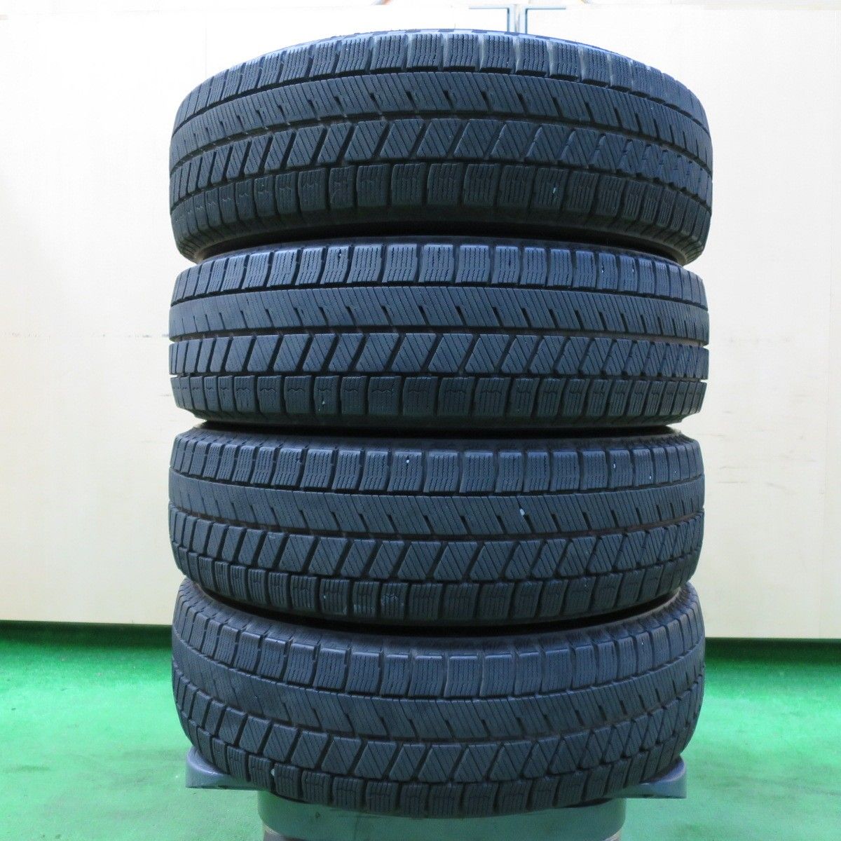 ①155/65R14 ブリヂストンVRX バリ溝4本 送料込み 155/65R14 ブリヂストンVRX バリ溝 4本 送料込み - タイヤ