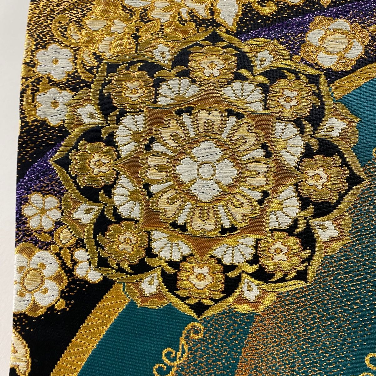 袋帯 秀品 華文 幾何学 金糸 箔 緑 六通 正絹