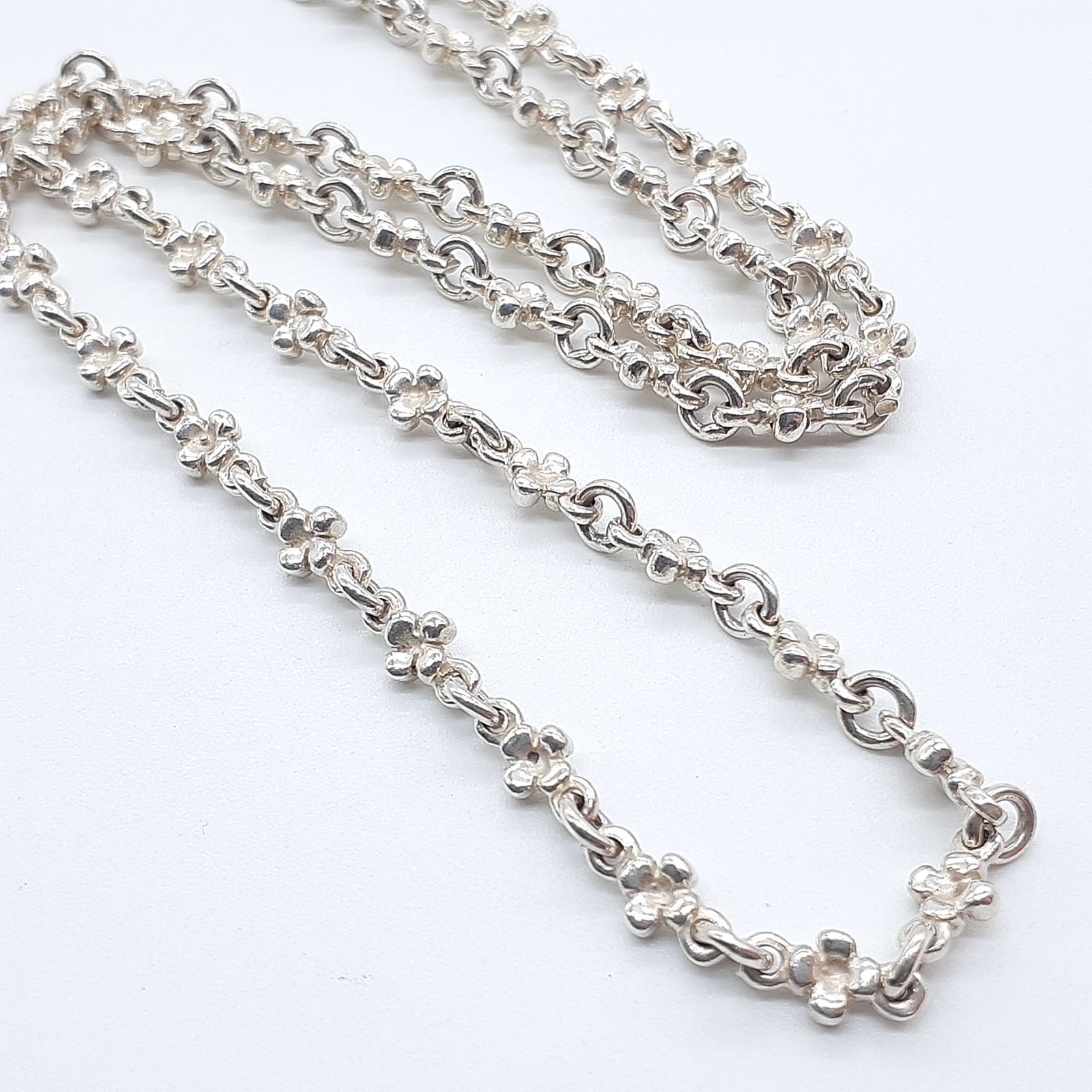 ローリーロドキン⭐︎シルバーネックレス　ヘッド Loree Rodkin ローリーロドキン ネックレス TINY CLOVER CROSS