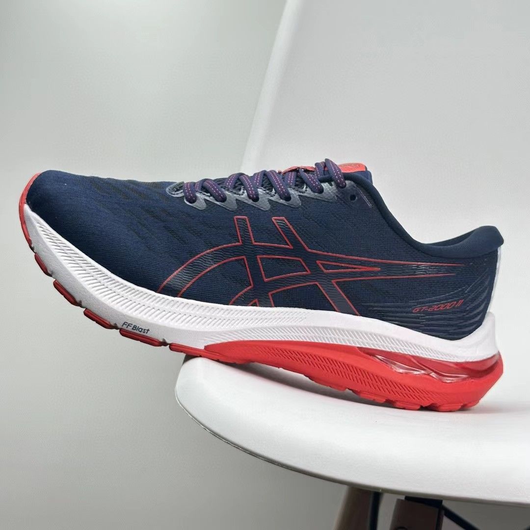 新品未使用です[アシックス] ランニングシューズ GT-2000 11メンズ  