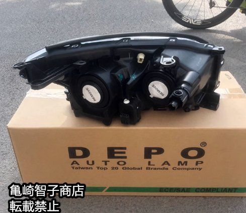 トヨタ RAV4 2009～2013年式 30系 後期型 ヘッドライト 左右セット