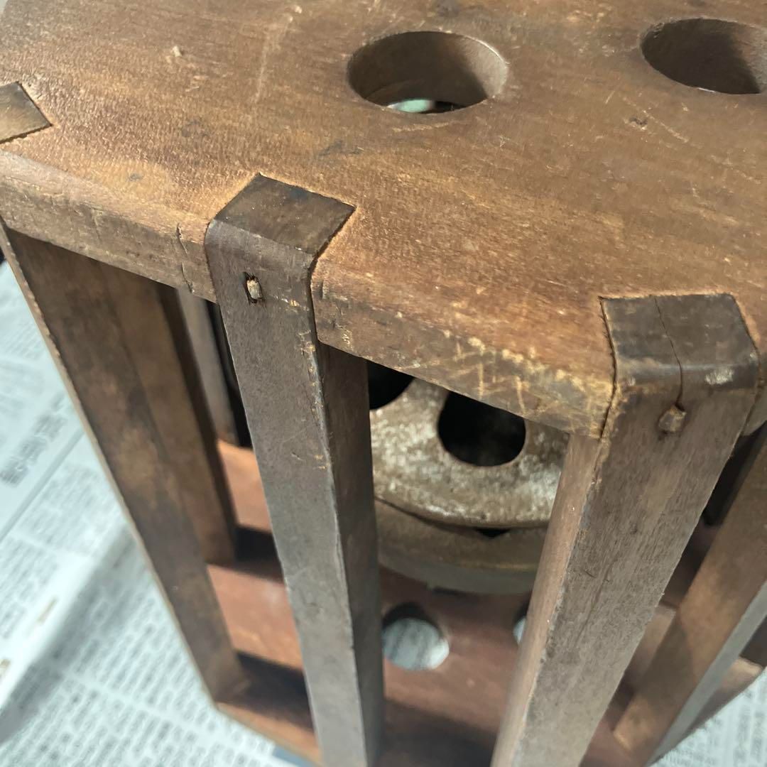 昔の回転炬燵 六角形 アンティーク 火鉢 木枠 暖炉 囲炉裏 冬の