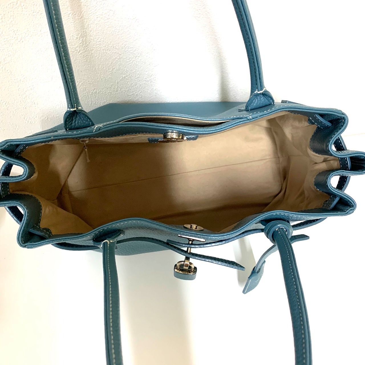 未使用級✨人気モデル 傳濱野 ミーティア ラウンドショルダーバッグ セピアブルー 傳濱野 ミーティア ショルダーバッグ セピアブルー