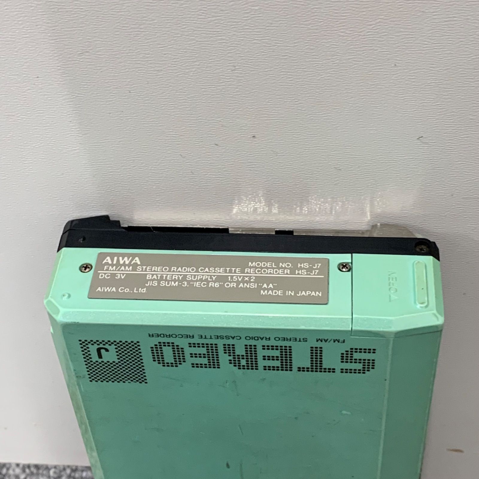 AIWA HS-J7 FM/AM ステレオラジオカセットレコーダージャンク品