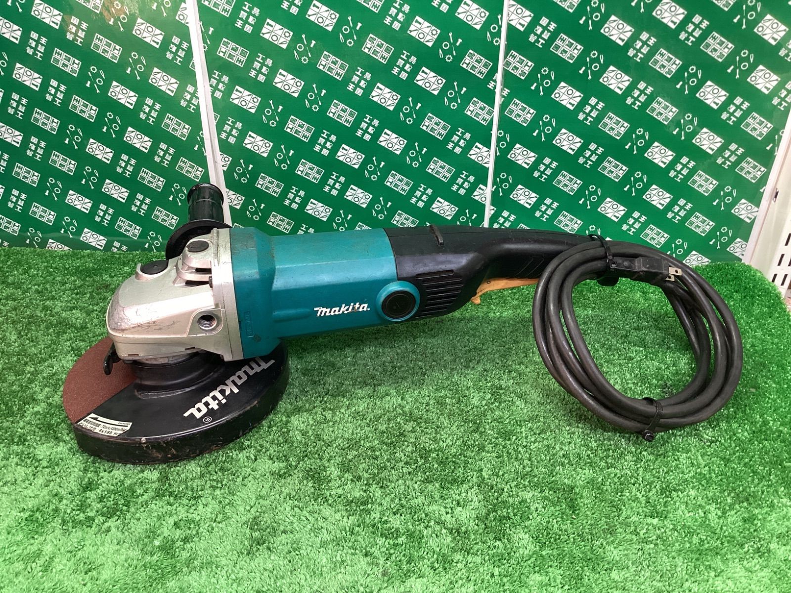 マキタ 180ｍｍ 電子ディスクグラインダー GA7011C | IT4UFEM3RQ3Y