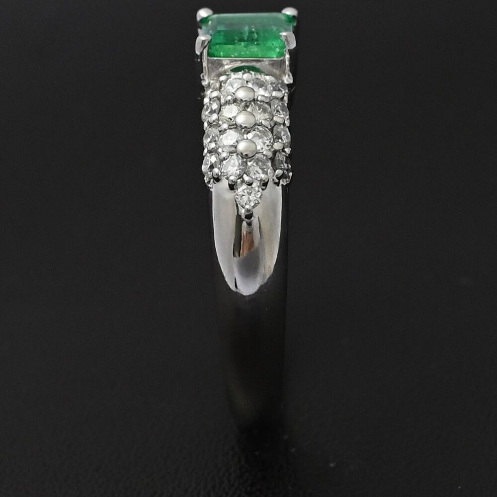 18K エメラルド＆ダイヤモンド 指輪 18k Gold Specialty Cut Fine Genuine Natural Emerald and
