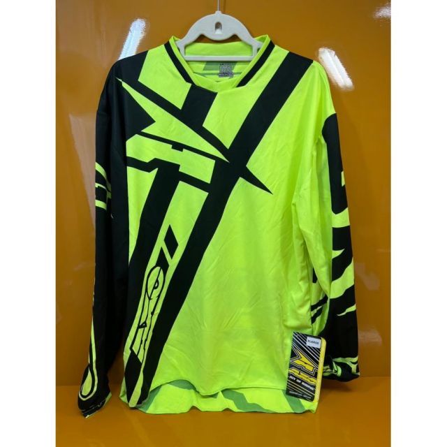 SIZE XL