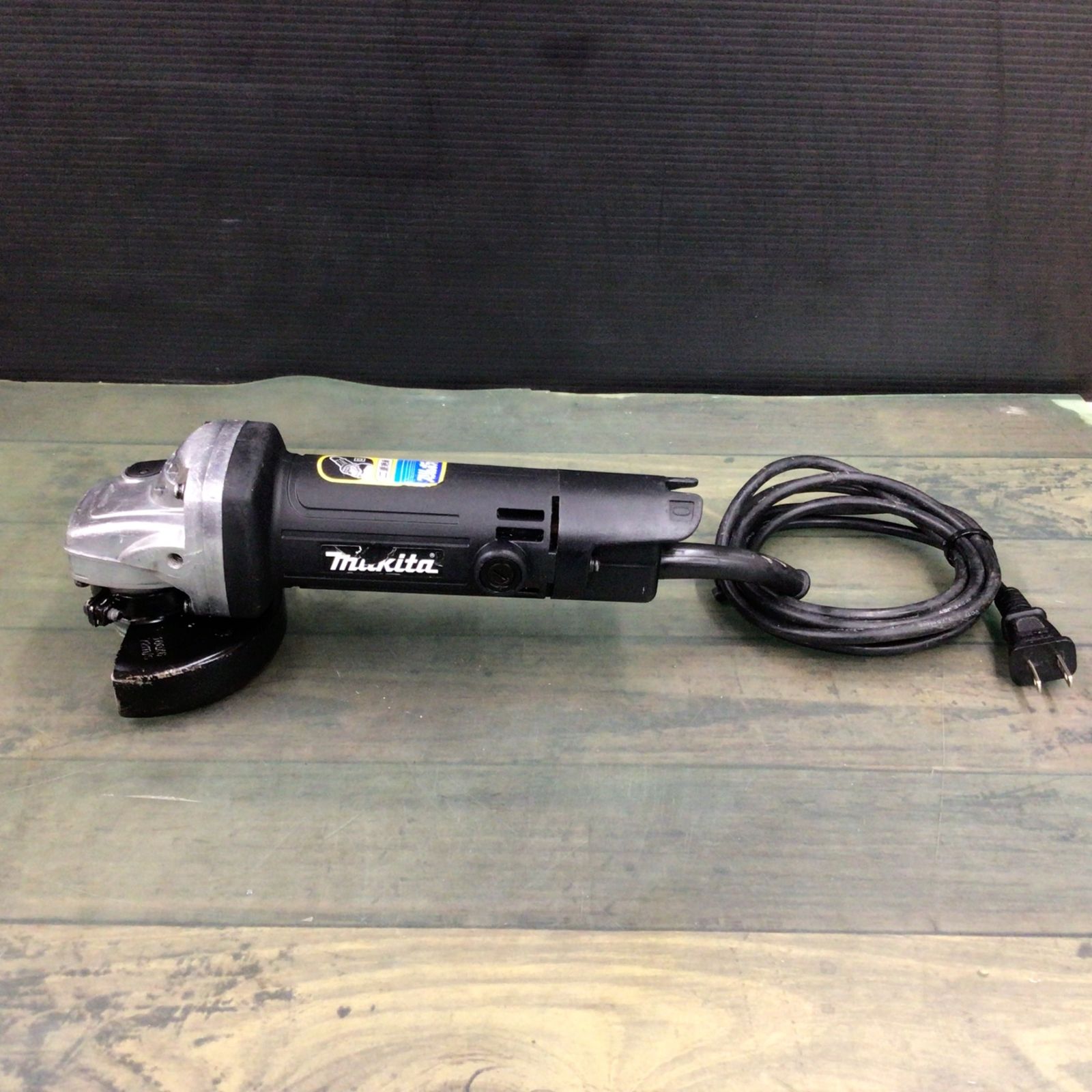 マキタ(makita) 100mmディスクグラインダ 9539B 【東大和店】