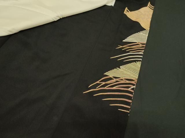 美品 豪華 古典模様 鶴 菊 松 竹 金彩 金駒刺繍 袷 正絹 振袖 着物 平和屋着物□豪華黒留袖 駒刺繍 飛鶴風景文 金彩 正絹 逸品