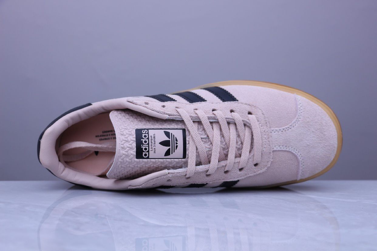 新品 Adidas originals gazelle bold 厚底スニーカー