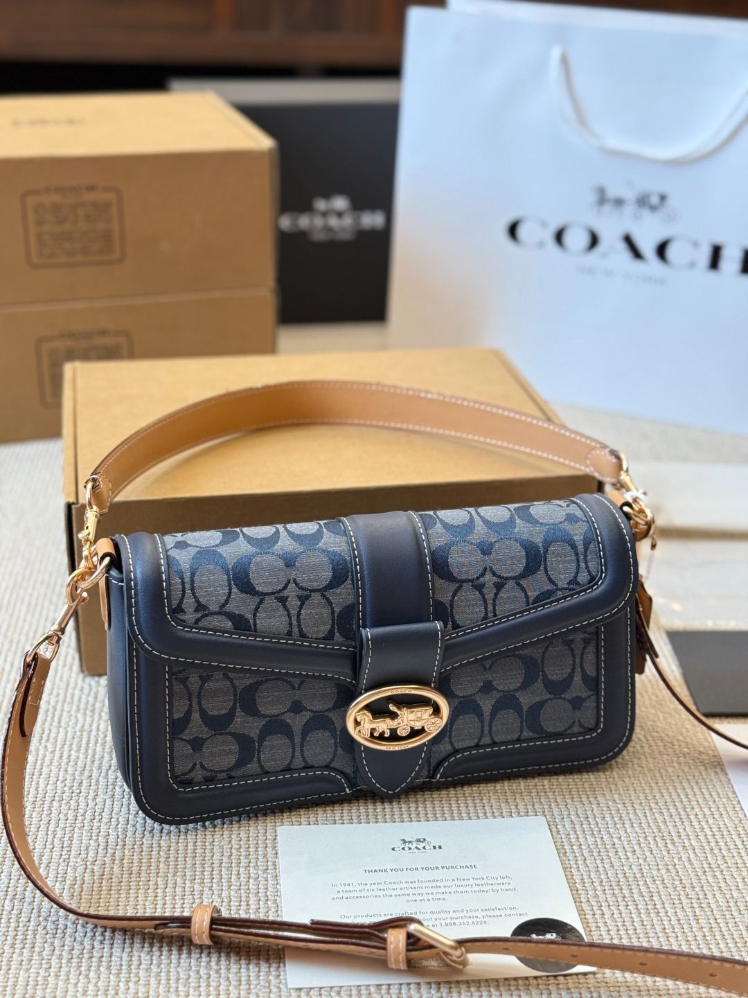今日 Coach Georgie Colorblock Rivet Messenger Bag - コーチ ジョージー ブロック リベット メッセンジャーバッグ～3way 使い方 × 新ギフトパッケージ 個性的なデザインと大容量～