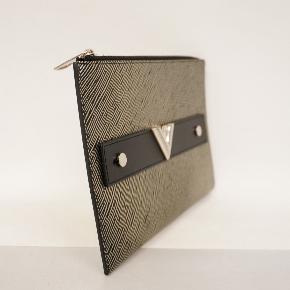 5ic3359 ルイヴィトン クラッチバッグ エピ エセンシャルV ポシェットプラット M62092 ブラック シルバー メンズ