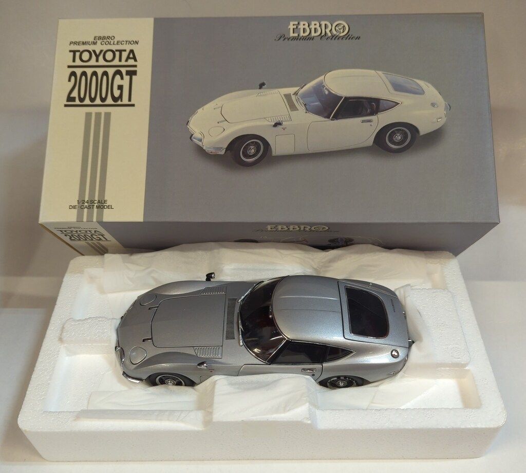 1/24 エブロ トヨタ2000GT 未展示品