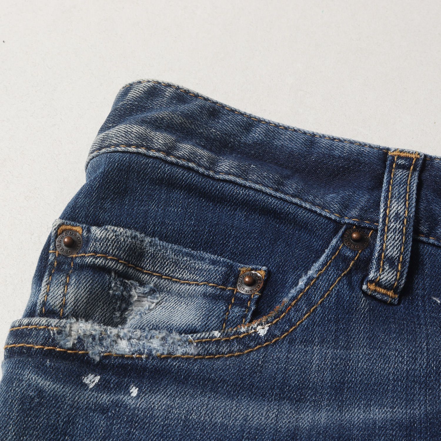イタリア製【美品】☆DSQUARED2：ストレッチ　テーパード　デニム　46 新品】DSQUARED2 ディースクエアード パンツ サイズ:46