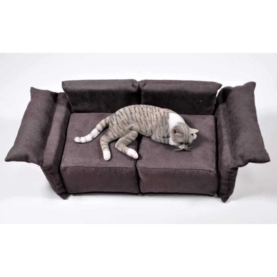 定番人気，品質保証】 1/6 サイズ ソファーの上で眠るサバトラ柄の猫