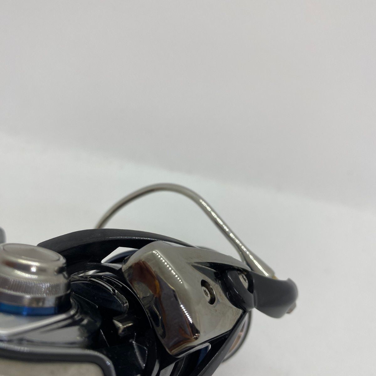 ΨΨDAIWA ダイワ スピニングリール 18イグジストFCLT2000S-P 箱付