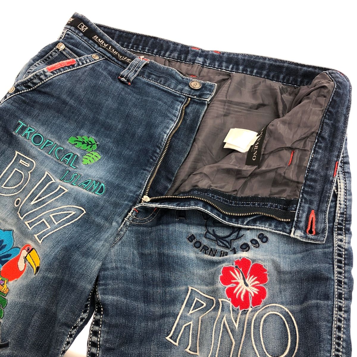 BARNI VARNO 刺繍入りデニム 82 ジーンズ デニム ブルドッグ 【公式通販】