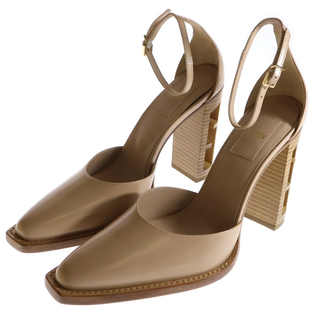 FENDI フェンディ スクエアトゥ FFロゴ ヒールストラップサンダル レディース ベージュ