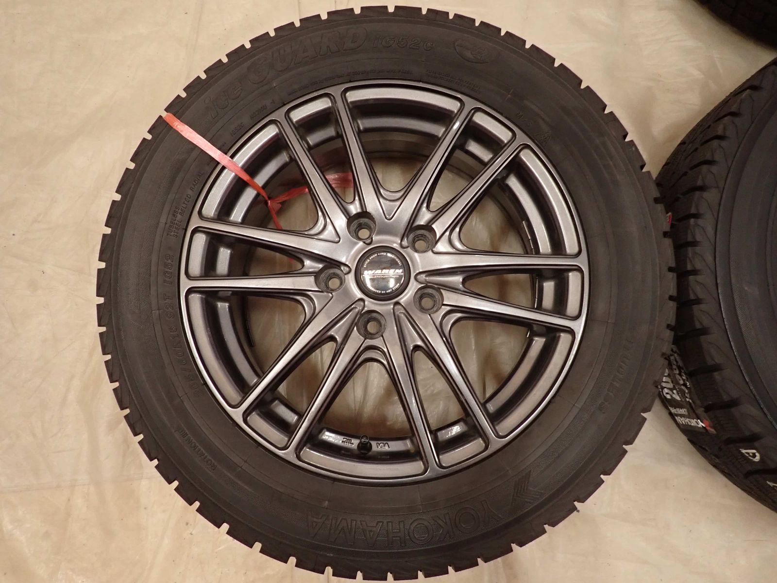 衝撃価格！ 冬 製 4本SET 会社宛 205 60R16×6.5J 92T ヨコハマ アイスガード IG52C アルミ エスクァイア ステップワゴン NO D6389