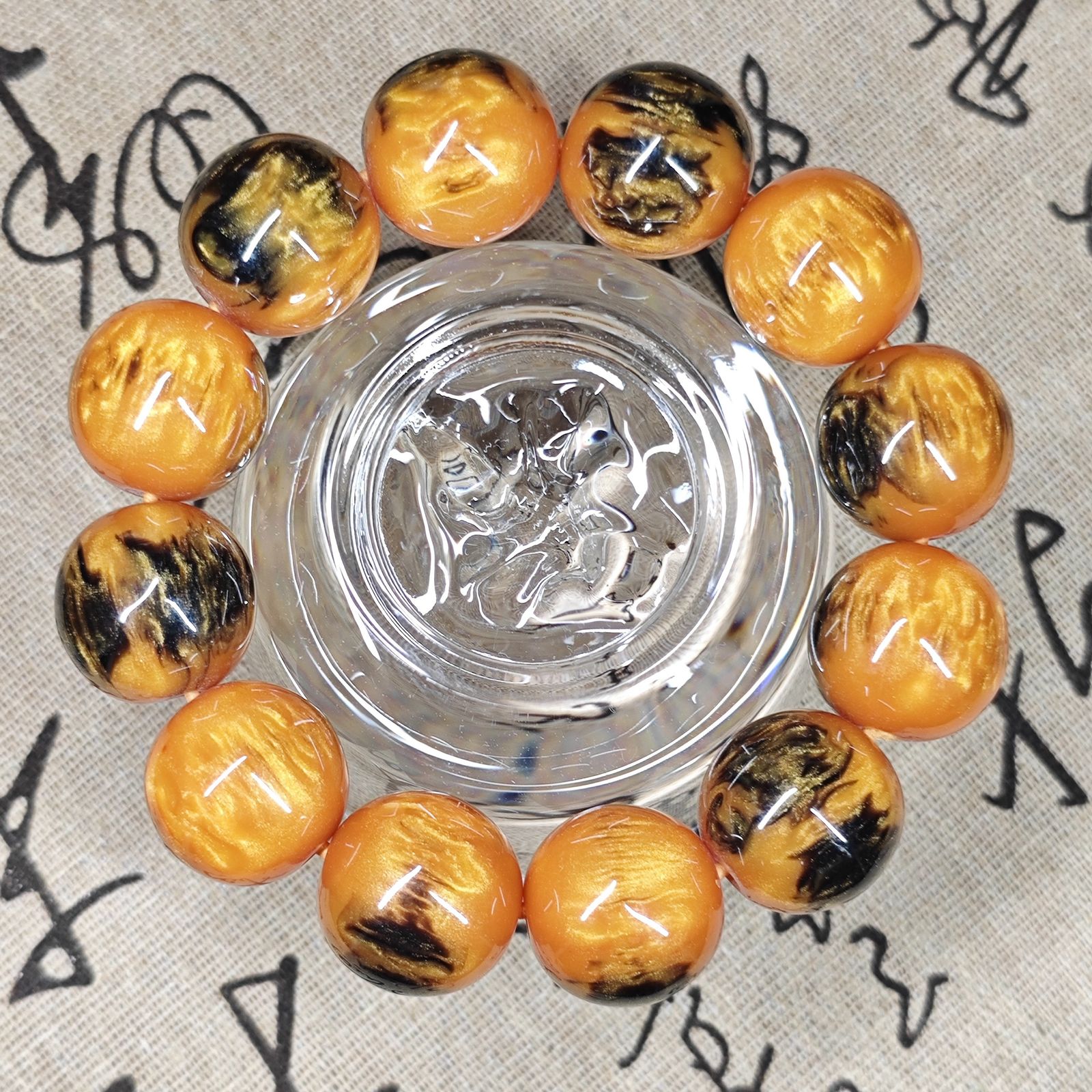 20mm ゴールデンレッドシーウィロー樹脂化石天然石 大型ラウンドビーズブレスレット エスニックスタイルの幸運ブレスレット