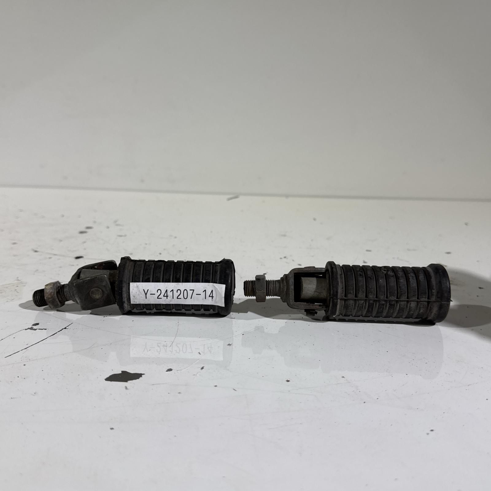 KAWASAKI Z1 KZ900 リヤステップ カワサキ