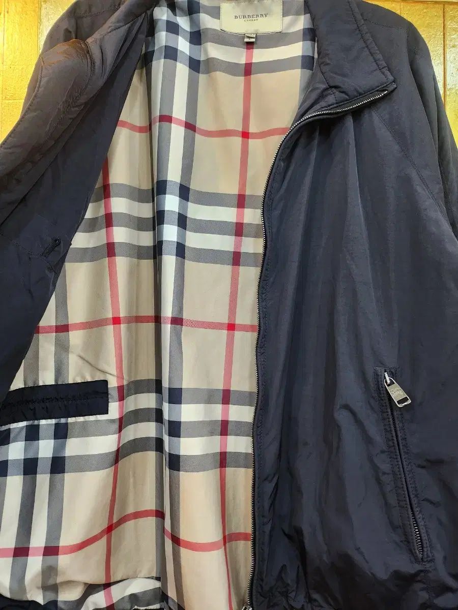 BURBERRY(バーバリー ) ネイビー ウインドブレーカー L ／ 105 サイズ