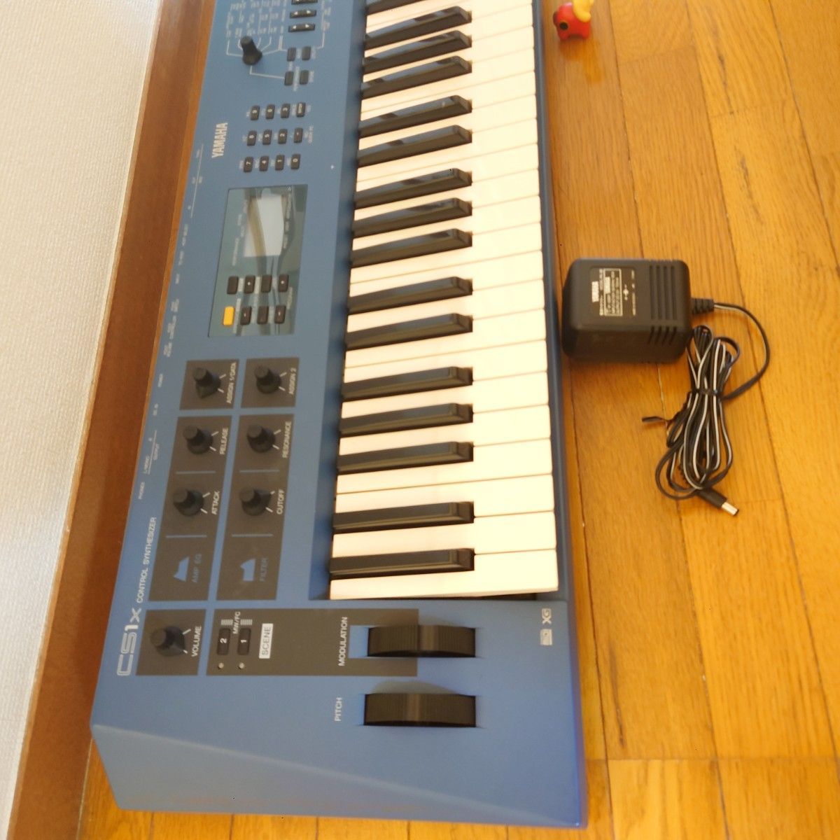 送料無料】YAMAHA CS1x シンセサイザー おまけ付き 送料無料