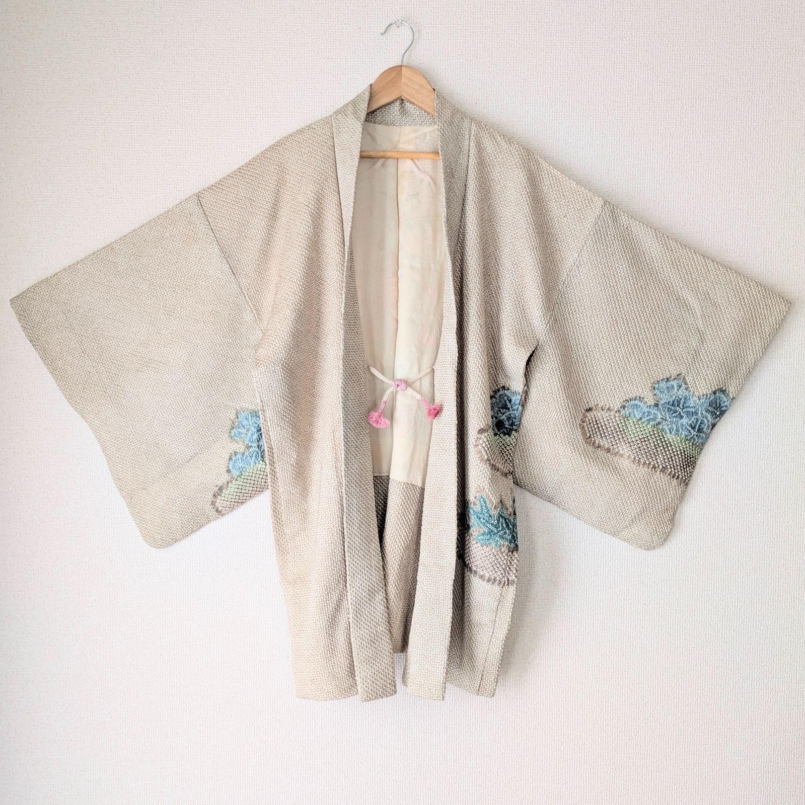 411ag63□七五三 七歳セミアンティーク 女児 着物&袋帯 毬 蝶