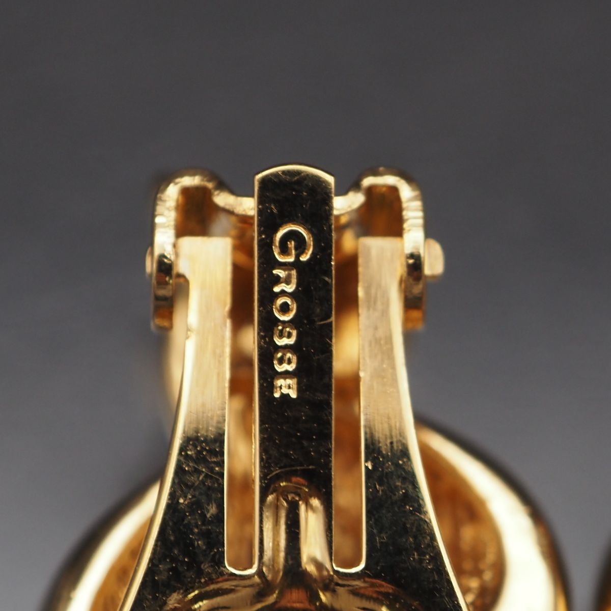 A149 Grosse グロッセ イヤリング カラーストーン風 ラインストーン