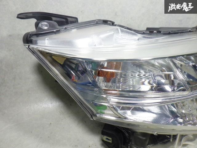 トヨタ ルーミー M900A 純正 ヘッドライト 左 STANLEY W3920 ルーミー M900A/M910A 左ヘッドライト/ランプ ハロゲン