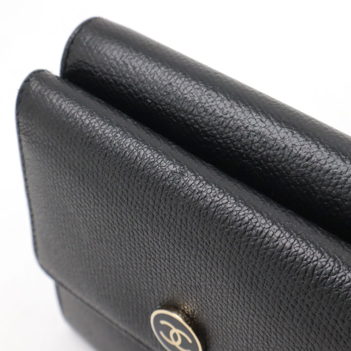CHANEL 　美品　三つ折り財布 　ブラックレザー　ダブルホック　レディース シャネル CHANEL 三つ折り財布 マトラッセ ゴールド金具 ミニ