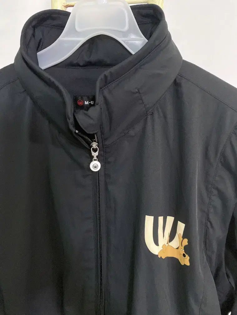 モンヴィンテージ 100 エムユースポーツゴルフメンズビッグロゴベスト薄手防風ジャケット