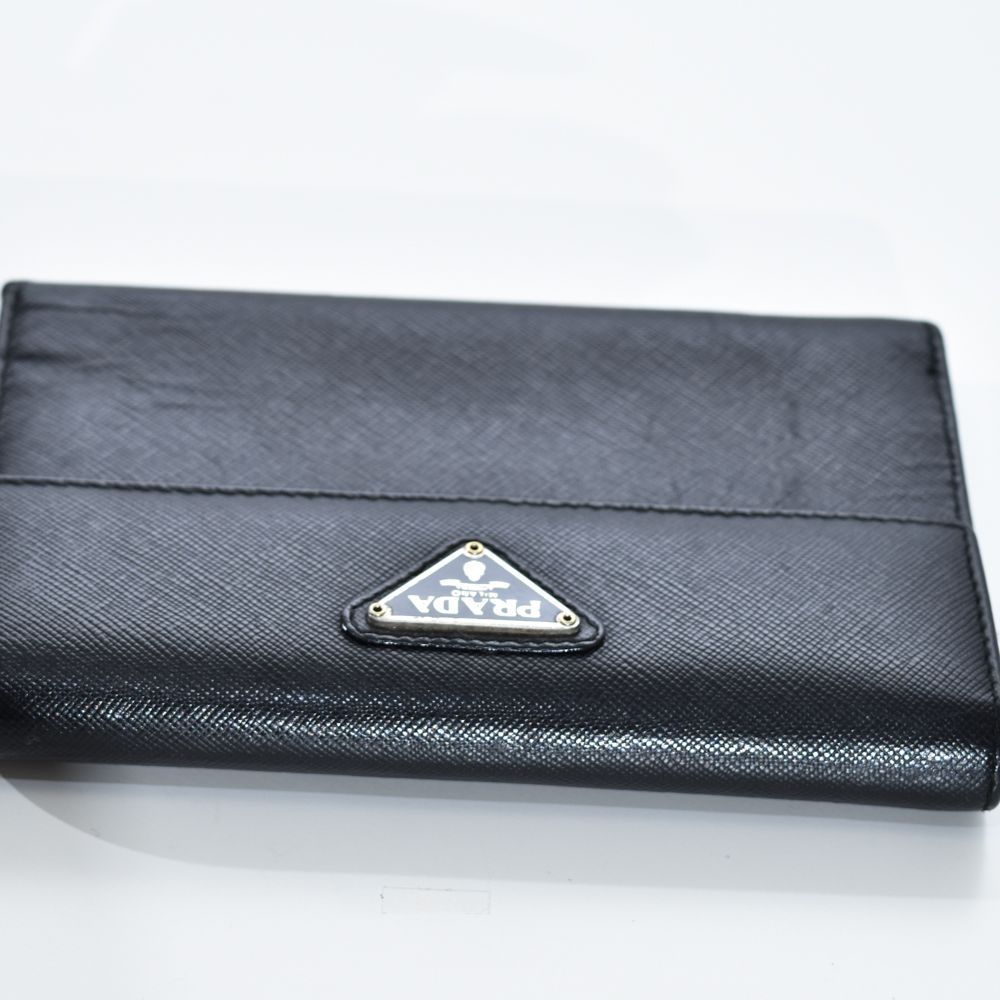 中古USED PRADA 財布 3つ折り サフィアーノ ブラック ロゴ 29755