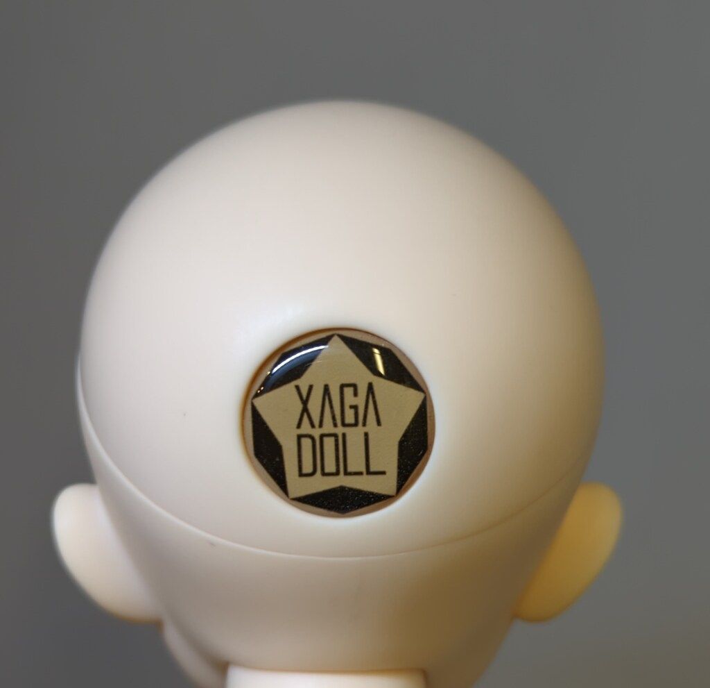 DOLL