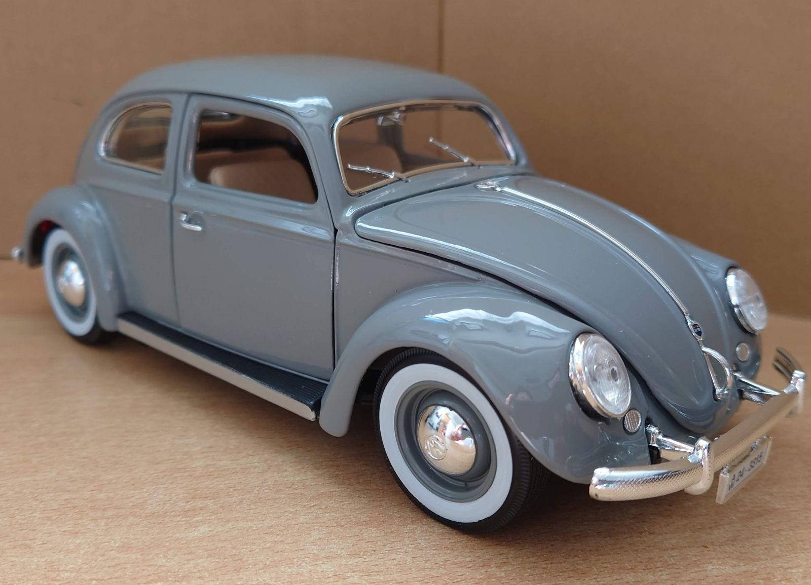 1/18 フォルクスワーゲン ビートル グレー VW BEETLE 1955 ダイ
