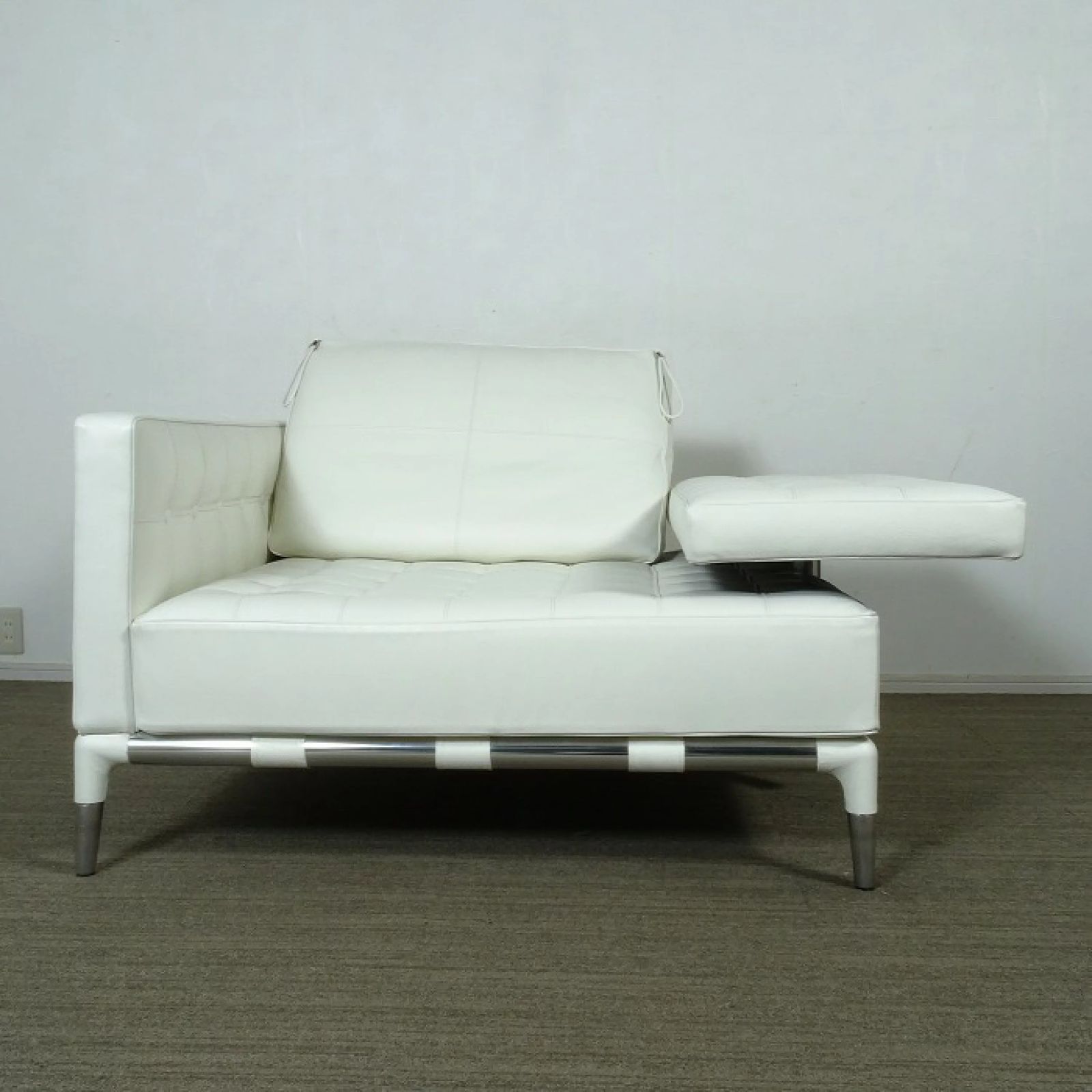 ◾︎SELUNO◾︎ 【展示超美品】Cassina カッシーナ 241 PRIVE 