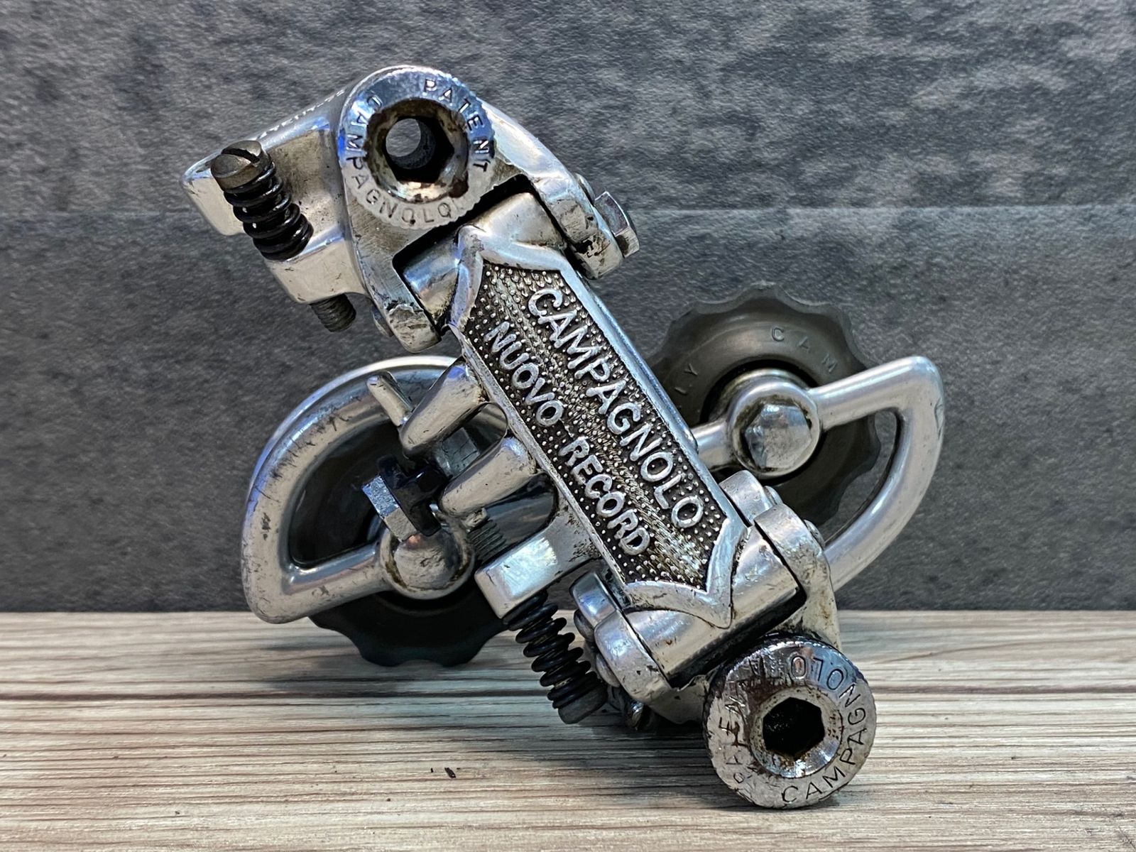 IB538 カンパニョーロ CAMPAGNOLO ヌーボレコード NUOVO RECORD リアディレイラー