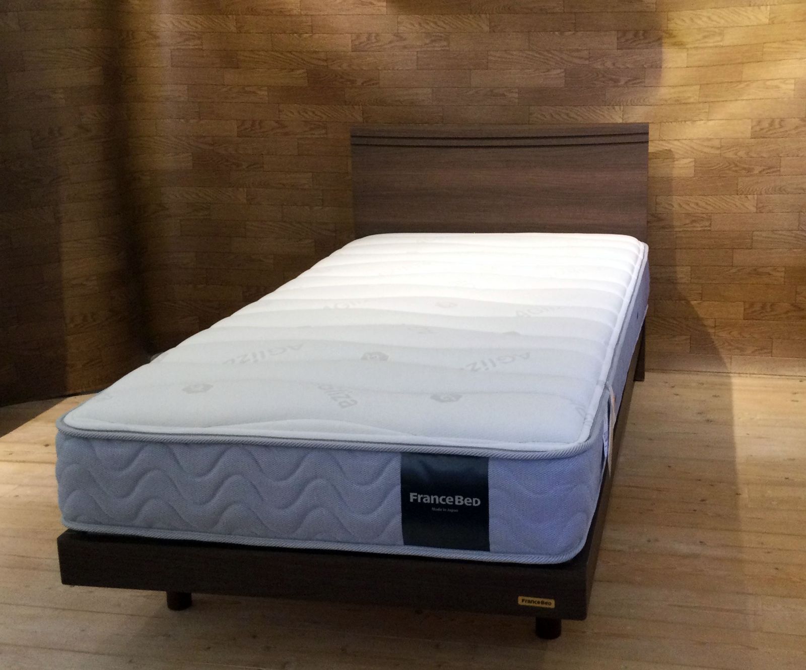 フランスベッド製 展示未使用品 美品 シングルベッド TW-101Ag除菌 