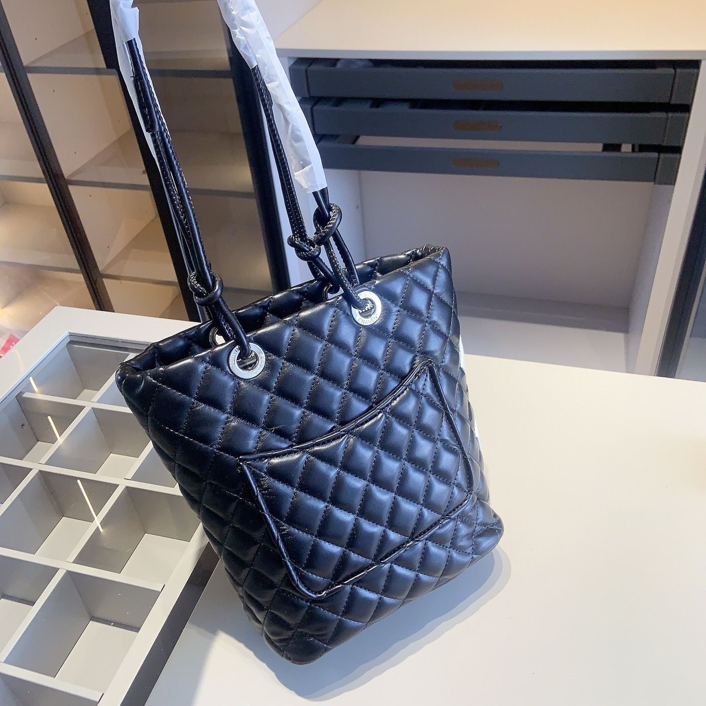 今日特価】Chanel X675 3点セット, トートバッグ＆スクエア