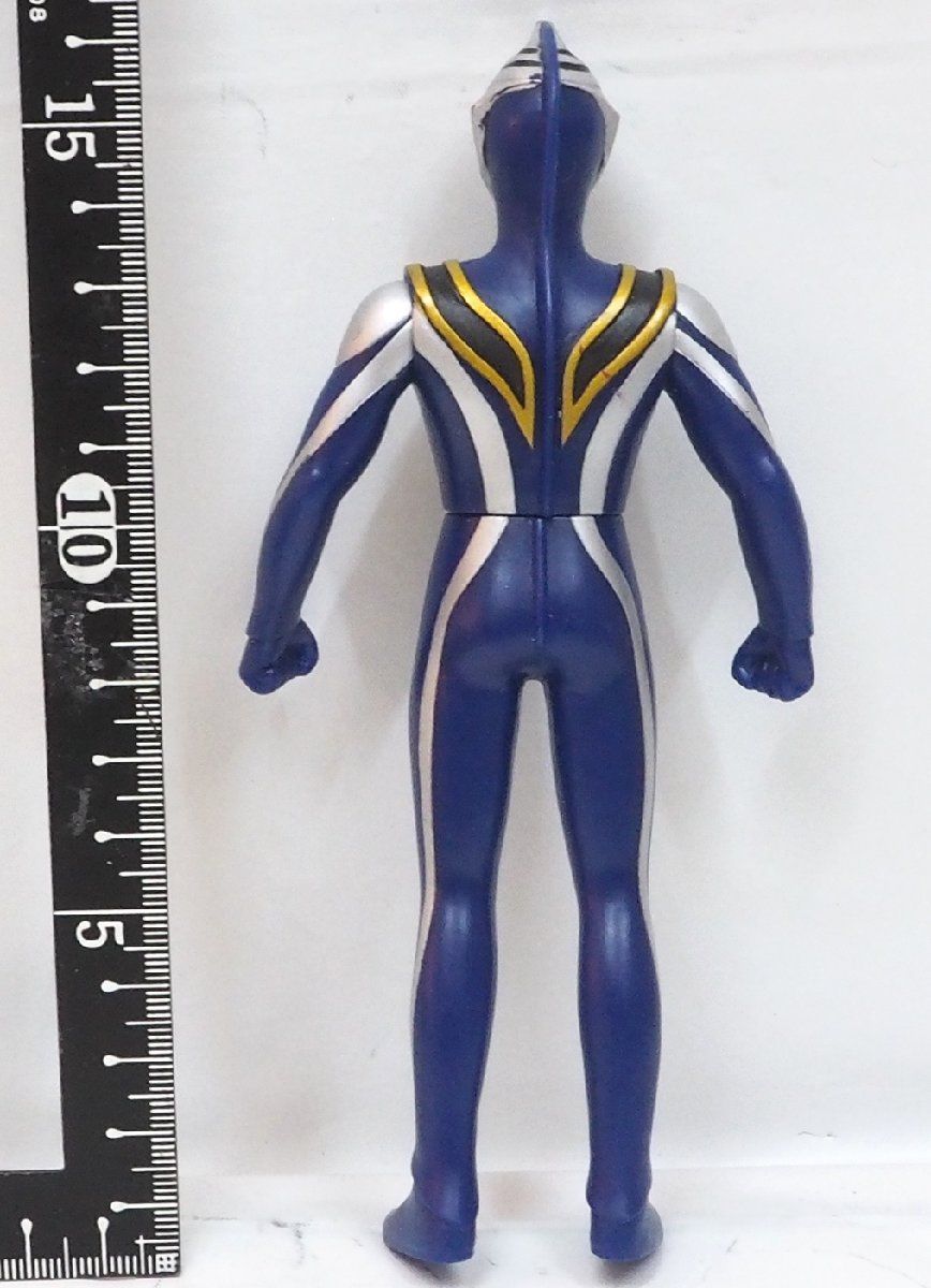 1999年／ウルトラマン・ガイア。バンプレスト。ソフビ人形。【箱無し現状品】。 未開封】ウルトラマンガイア ビッグサイズ ソフビ フィギュア
