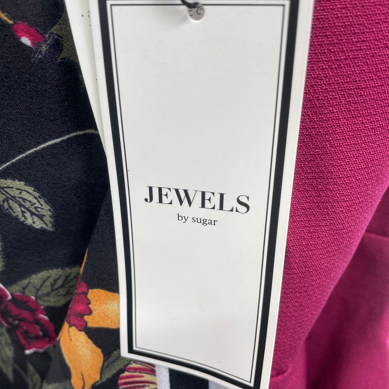 ジュエルズ　完売ドレスＭ 新品タグ付】 JEWEL ジュエル ひざ丈ワンピース レディース M