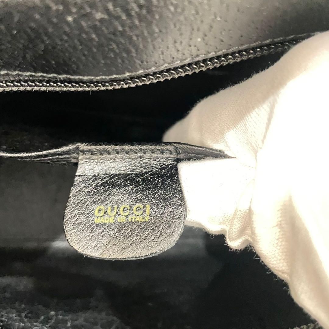 【美品】オールドグッチ ロゴ金具 オールレザー クラッチバッグ 保存袋付き すぐ届く！GUCCI(グッチ) エンボス レザー クラッチバッグ