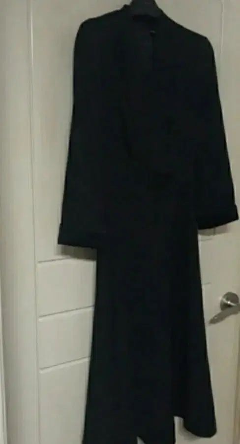 ギズンブラック ワンピース