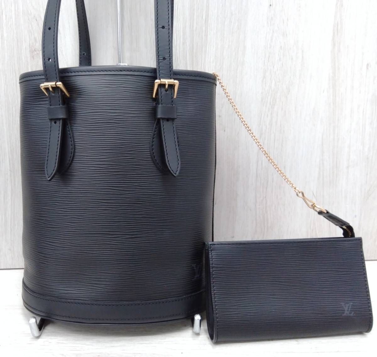 ルイヴィトン LOUIS VUITTON エピ プチ バケット M58992 トートバッグ 