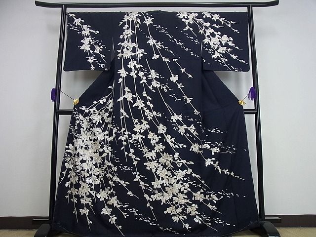 平和屋1■極上　訪問着　作家物　総刺繍　枝垂れ桜　縮緬　金糸　黒地　逸品3s4900